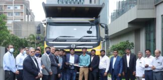 volvo trucks india delivers 1000th truck to mahalaxmi group